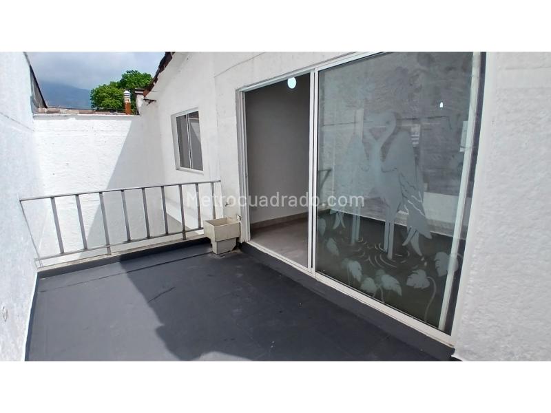 Casa Independiente de 4 Alcobas en La Floresta - 4