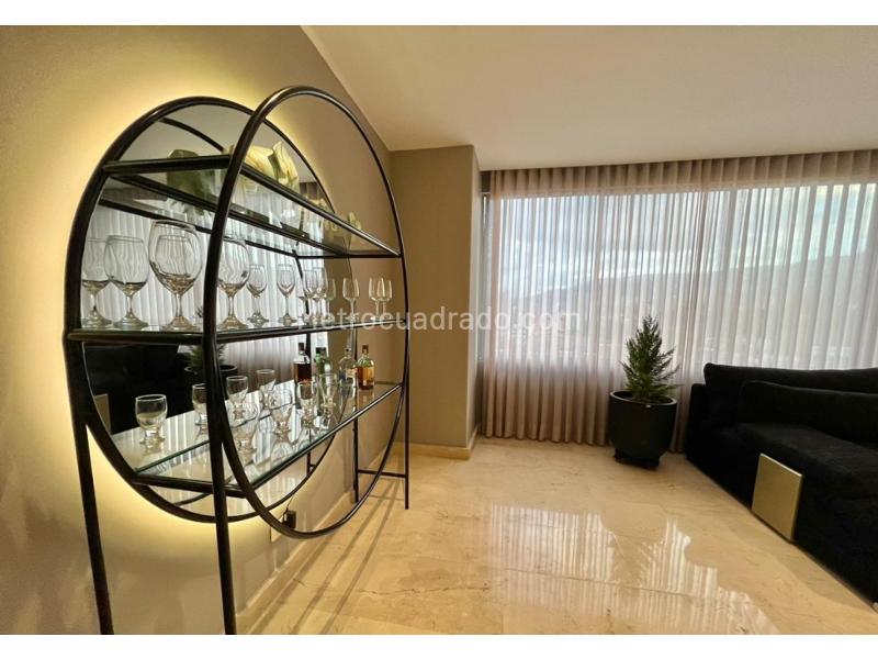 Luxurious 4BR Apartment with Pool in Transversal Inferior - 7