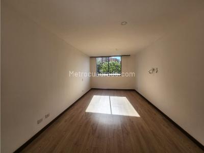 Apartaestudio en venta en Loma De Los Gonzalez, Medellín, 60 m² · foto 8 de 12