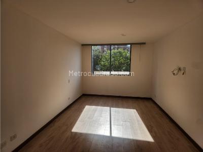 Apartaestudio en venta en Loma De Los Gonzalez, Medellín, 60 m² · foto 9 de 12
