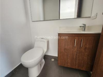 Apartaestudio en venta en Loma De Los Gonzalez, Medellín, 60 m² · foto 11 de 12