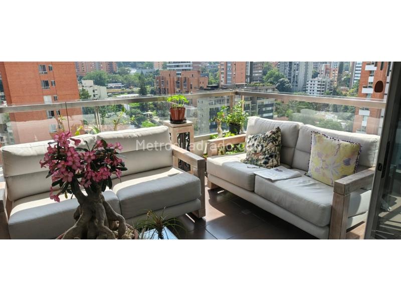 Apartamento Amoblado de 3 Alcobas en Los Parra con Excelente Ubicación - 3