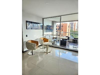 Apartamento de 2 alcobas en arriendo en Los Balsos, Medellín, 136 m² · foto 2 de 17