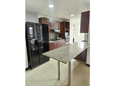 Apartamento de 2 alcobas en arriendo en Los Balsos, Medellín, 136 m² · foto 7 de 17