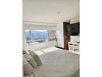 Apartamento de 2 alcobas en arriendo en Los Balsos, Medellín, 136 m² · foto 16 de 17