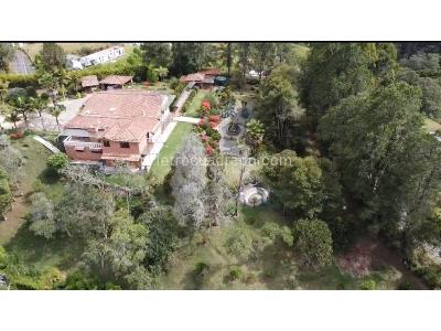 Casa de 4 alcobas en venta en Las Palmas, Medellín, 500 m² · foto 17 de 18