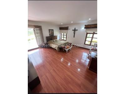 Casa de 4 alcobas en venta en Las Palmas, Medellín, 500 m² · foto 9 de 18