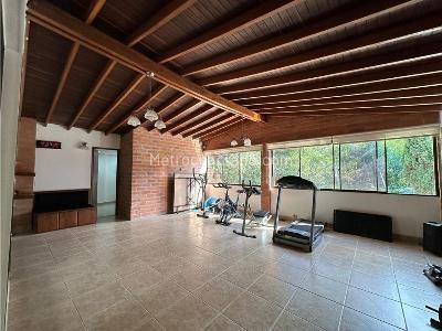 Casa de 4 alcobas en venta en Cola Del Zorro, Medellín, 425 m² · foto 6 de 20