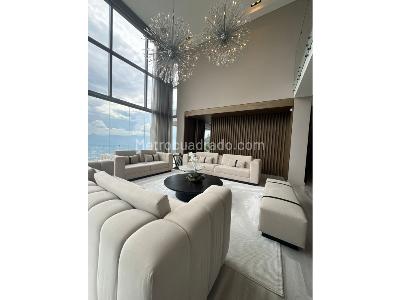 Casa de 5 alcobas en venta en Las Palmas, Medellín, 830 m² · foto 2 de 20