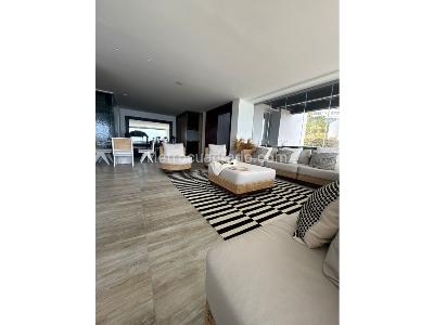 Casa de 5 alcobas en venta en Las Palmas, Medellín, 830 m² · foto 4 de 20
