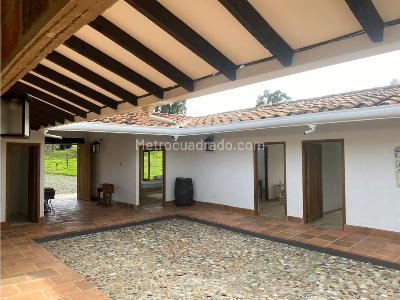 Casa en venta en Las Palmas, Medellín · foto 8 de 20