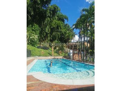 Casa de 4 alcobas en venta en Loma De Las Brujas, Medellín, 275 m² · foto 18 de 18