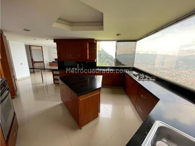 Casa de 3 alcobas en venta en Las Palmas, Medellín, 540 m² · foto 4 de 20