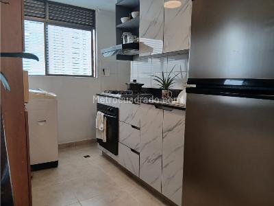 Apartamento en venta en Castropol, Medellín · foto 3 de 13
