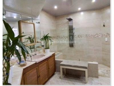 Casa de 4 alcobas en arriendo en Loma Del Chocho, Medellín, 1500 m² · foto 20 de 20