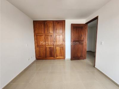 Apartamento de 3 alcobas en arriendo en El Nogal, Medellín, 110 m² · foto 7 de 15
