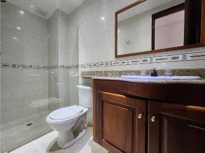 Apartamento de 3 alcobas en arriendo en El Nogal, Medellín, 110 m² · foto 8 de 15