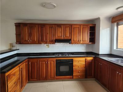 Apartamento de 3 alcobas en arriendo en El Nogal, Medellín, 110 m² · foto 10 de 15