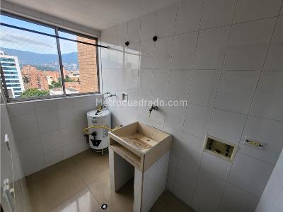 Apartamento de 3 alcobas en arriendo en El Nogal, Medellín, 110 m² · foto 15 de 15