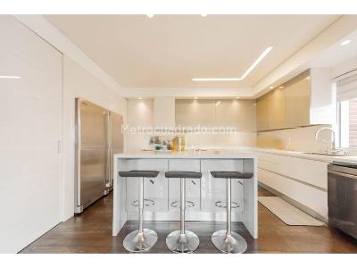 Apartamento de 3 alcobas en venta en Loma De Los Gonzalez, Medellín, 277 m² · foto 8 de 20