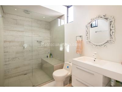 Casa de 4 alcobas en venta en Las Palmas, Medellín, 1783 m² · foto 20 de 20
