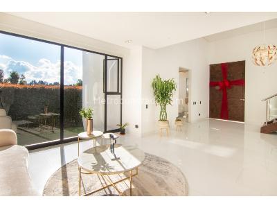 Casa de 4 alcobas en venta en Las Palmas, Medellín, 1783 m² · foto 3 de 20