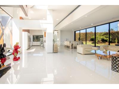 Casa de 4 alcobas en venta en Las Palmas, Medellín, 1783 m² · foto 6 de 20