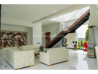 Casa de 4 alcobas en venta en Las Palmas, Medellín, 1783 m² · foto 8 de 20
