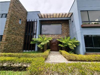 Casa de 4 alcobas en venta en Alto De Las Palmas, Medellín, 563 m² · foto 2 de 20