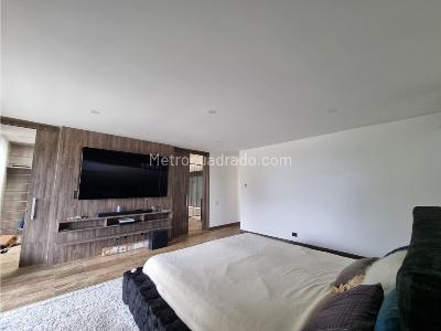 Casa de 4 alcobas en venta en Alto De Las Palmas, Medellín, 563 m² · foto 13 de 20