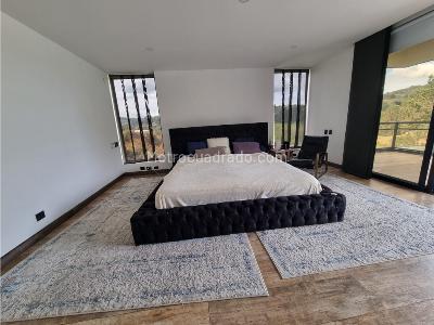Casa de 4 alcobas en venta en Alto De Las Palmas, Medellín, 563 m² · foto 14 de 20