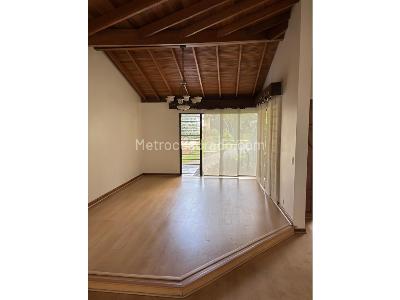 Casa en arriendo en Loma Del Chocho, Medellín · foto 5 de 15