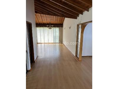 Casa en arriendo en Loma Del Chocho, Medellín · foto 9 de 15
