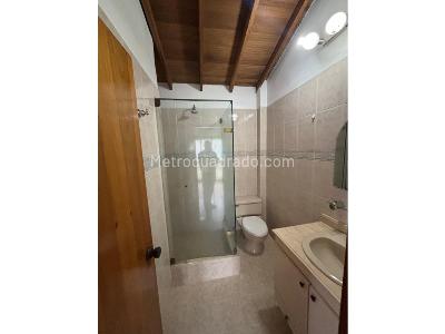 Casa en arriendo en Loma Del Chocho, Medellín · foto 13 de 15