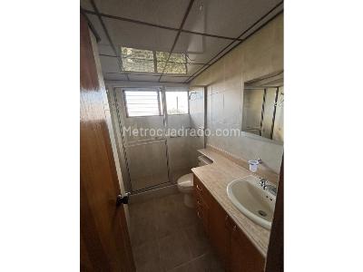 Casa en arriendo en Loma Del Chocho, Medellín · foto 14 de 15
