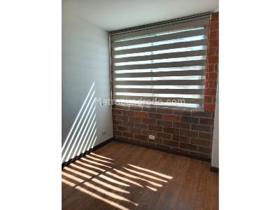 Casa de 5 alcobas en venta en Loma Del Escobero, Medellín, 1000 m² · foto 6 de 14