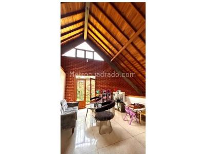 Casa de 3 alcobas en venta en Loma Del Escobero, Medellín, 634 m² · foto 6 de 14