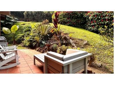 Casa de 3 alcobas en venta en Loma Del Escobero, Medellín, 634 m² · foto 7 de 14