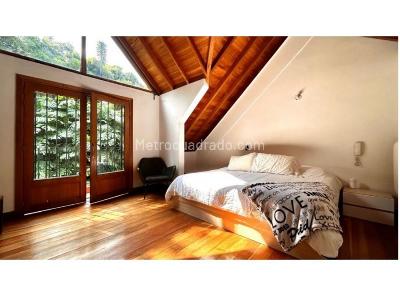 Casa de 3 alcobas en venta en Loma Del Escobero, Medellín, 634 m² · foto 9 de 14