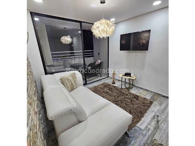 Apartamento de 2 alcobas en venta en La Intermedia, Medellín, 58 m² · foto 2 de 17