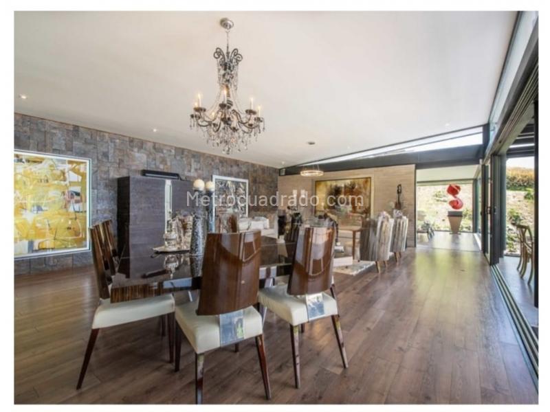 Casa amoblada de 3 alcobas con lote amplio en Alto de las Palmas - 3