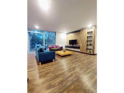 Casa de 4 alcobas en venta en Loma Del Escobero, Medellín · foto 2 de 19