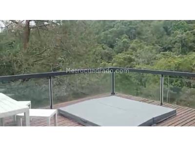 Casa de 4 alcobas en venta en Loma Del Escobero, Medellín · foto 18 de 19