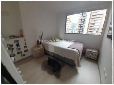 Apartamento de 3 alcobas en venta en Loma Del Escobero, Medellín, 156 m² · foto 8 de 14