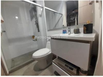 Apartamento de 3 alcobas en venta en Loma Del Escobero, Medellín, 156 m² · foto 13 de 14