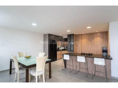 Apartamento en arriendo en El Tesoro, Medellín · foto 2 de 13