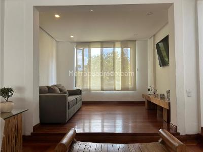 Casa de 3 alcobas en venta en Transversal Superior, Medellín, 407 m² · foto 3 de 20
