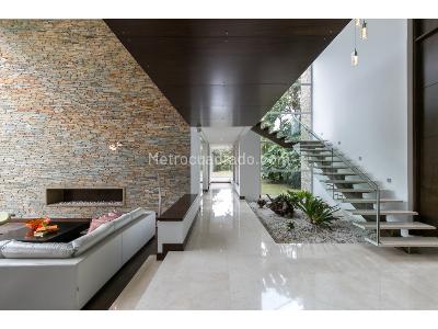 Casa de 4 alcobas en venta en Llanogrande, Medellín · foto 9 de 17