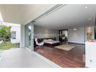 Casa de 4 alcobas en venta en Llanogrande, Medellín · foto 14 de 17