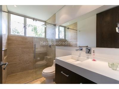 Casa de 4 alcobas en venta en Llanogrande, Medellín · foto 17 de 17